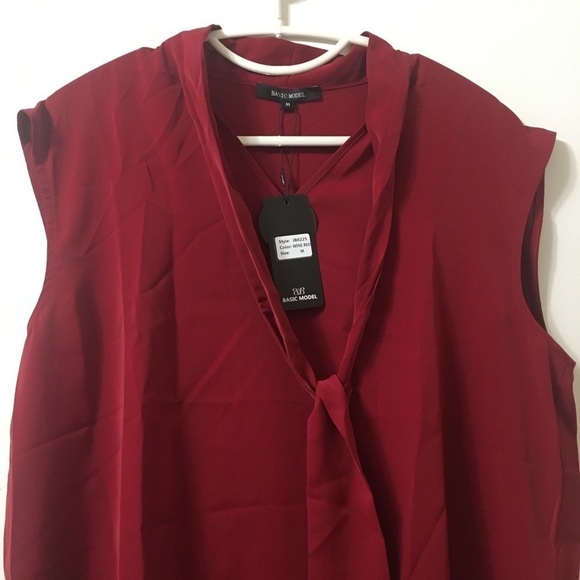 Basic Model Wine Red Tank Size Medium NWT - Picture 2 of 6